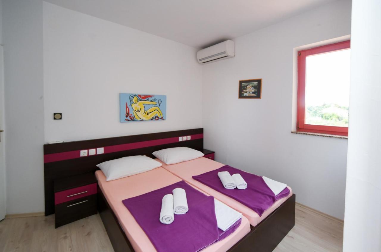Apartments Dvori נובליה מראה חיצוני תמונה